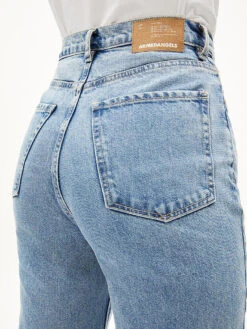 ARMEDANGELS, Highwaist Jeans Mom Fit MAIRAA -Kastner Oehler Geschaft armedangels highwaistjeansmomfitmairaa 4 768 1024 75 7552735 4
