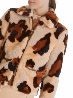 MARC CAIN, Jacke In Felloptik -Kastner Oehler Geschaft marccain jackeinfelloptik 5 768 1024 75 7517320 5