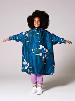 RAINKISS, Kinder Regenjacke - Regenponcho Japanese -Kastner Oehler Geschaft rainkiss kinderregenjacke regenponchojapanese 8 768 1024 75 7495689 8