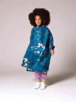 RAINKISS, Kinder Regenjacke - Regenponcho Japanese -Kastner Oehler Geschaft rainkiss kinderregenjacke regenponchojapanese 9 768 1024 75 7495689 9