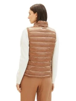 TOM TAILOR, Steppgilet -Kastner Oehler Geschaft tomtailor steppgilet 3 768 1024 75 7606329 3